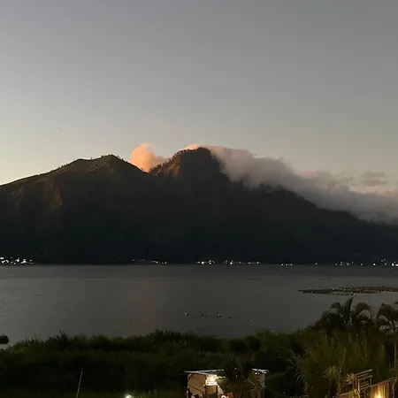 Kayana Lake View